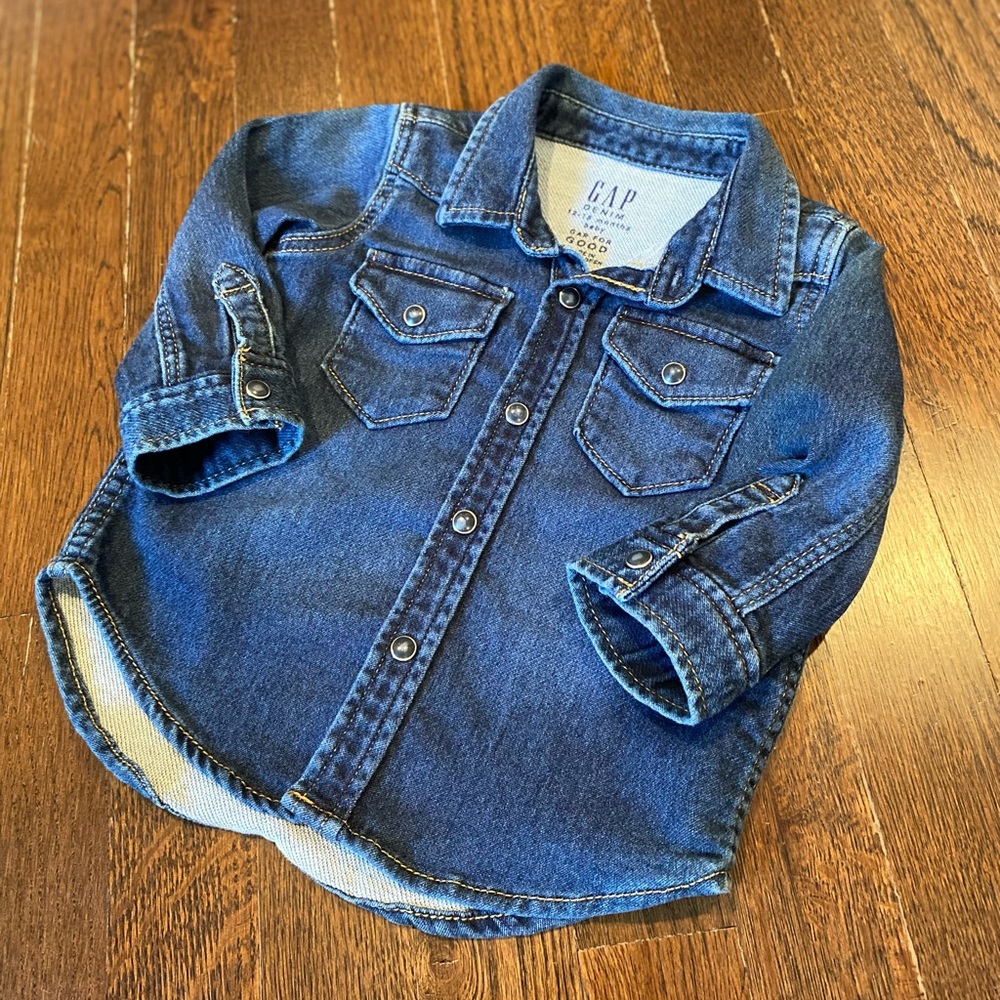 Baby GAP Denim Button Up NWOT